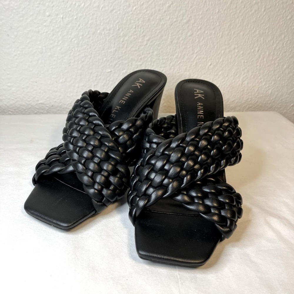New‎ Anne Klein Black Misty Woven Criss Cross Straps Sandals block heel chunky